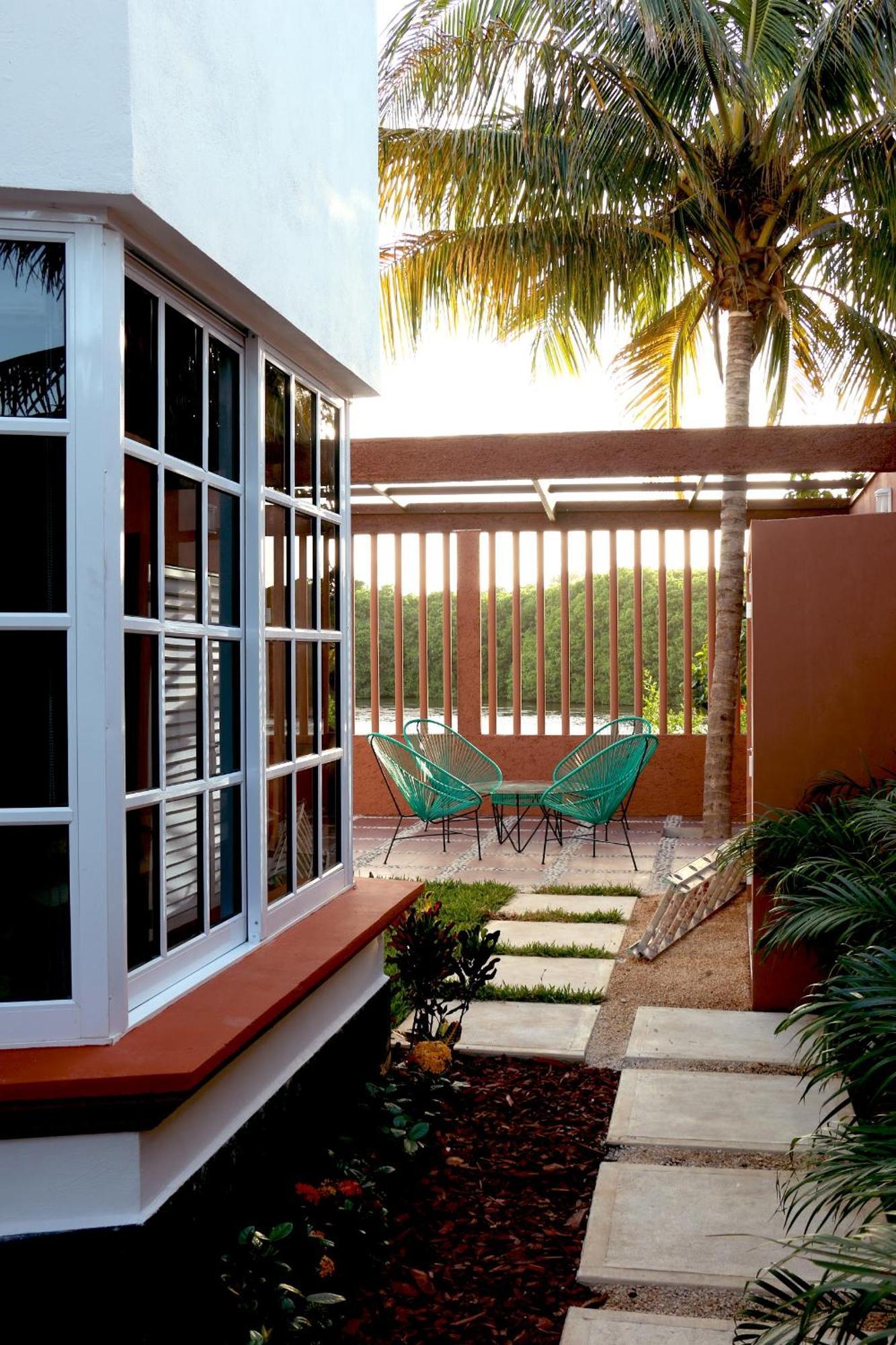 Suites Lorens Isla Mujeres Exterior photo